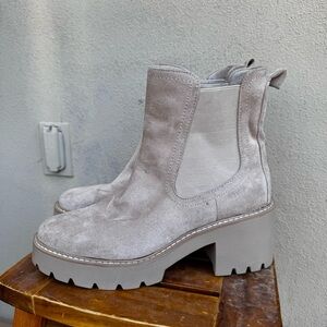 Women’s Dolce Vita Hawk H20 Wide Booties Mushroom Suede Size 9 Retail $150